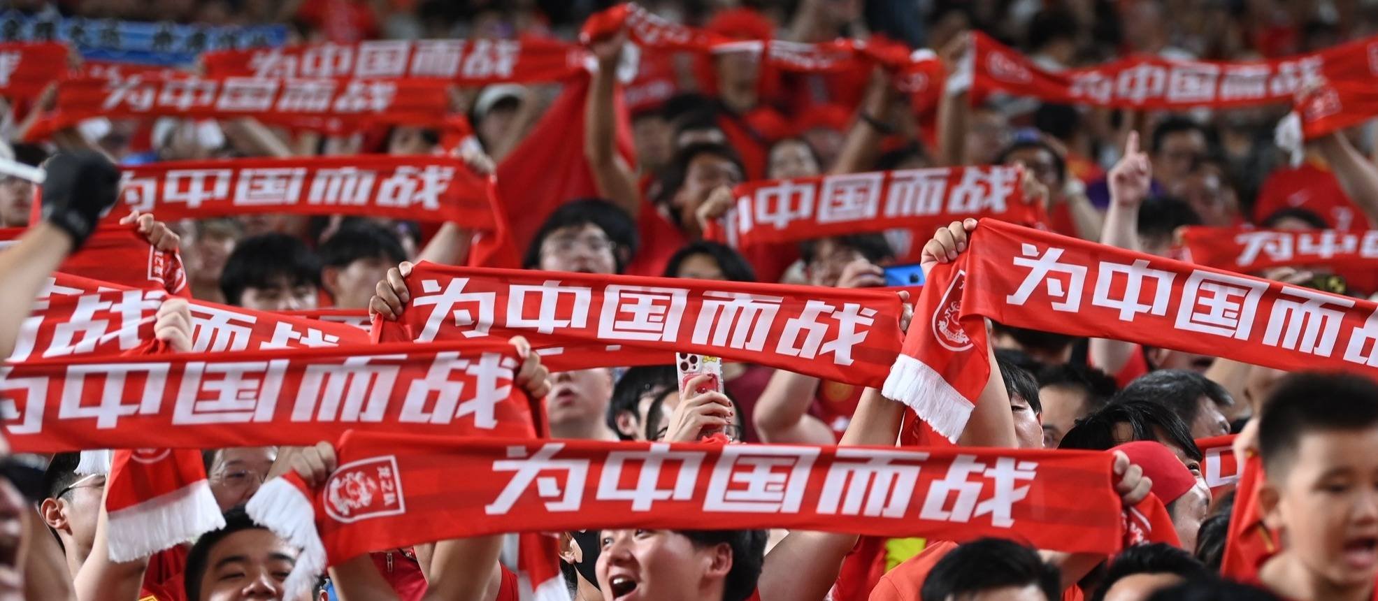 九游体育官方入口-关于比赛场面惊险刺激，球员凝聚力爆发的信息