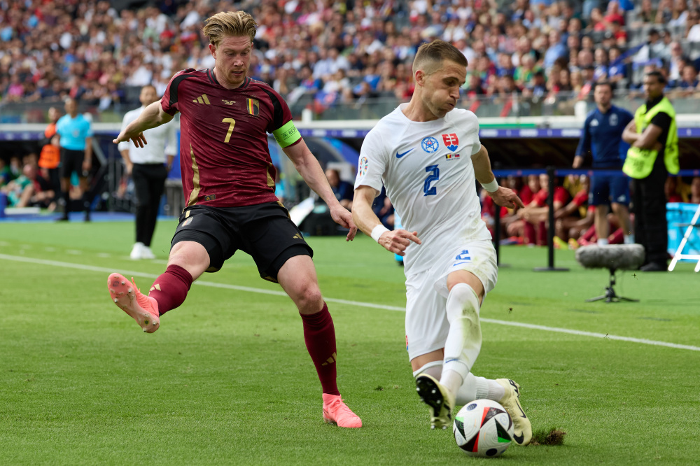 比利时队在欧洲锦标赛中夺冠 比利时队在欧洲锦标赛中夺冠