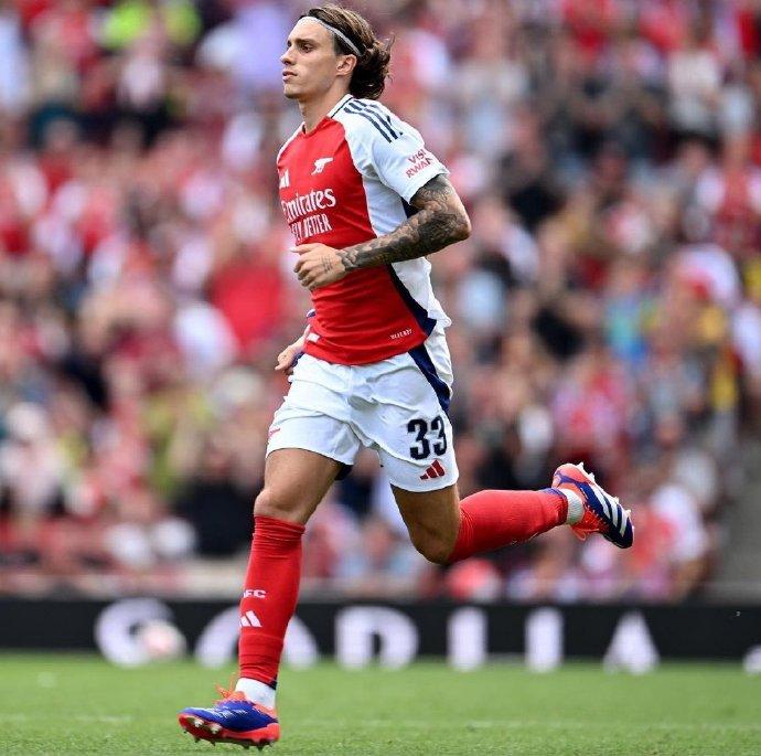 巴伦西亚胜出镇守主场，阿森纳怀揣失落