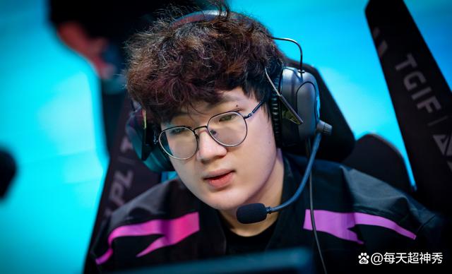 RNG力克CLG，Ruler完成史诗逆转焦点之战入围赛，成为赛场最大亮点