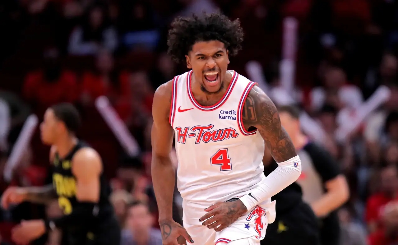 勇士队在客场连胜，战绩持续攀升的简单介绍