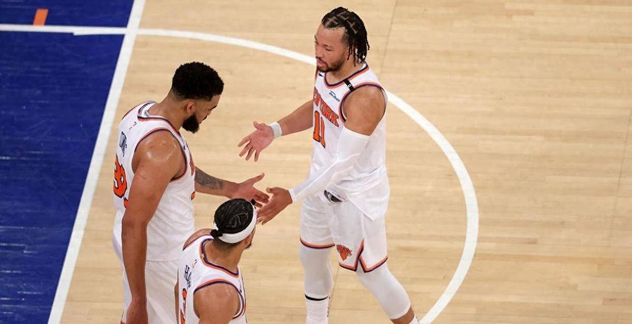 九游游戏-包含尼克斯队遭遇失利，季后赛前景堪忧的词条