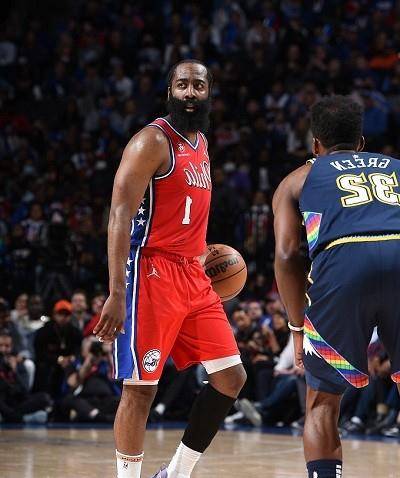 篮网战胜掘金,厄文高效率砍下25+10数据 篮网战胜掘金,厄文高效率砍下25+10数据