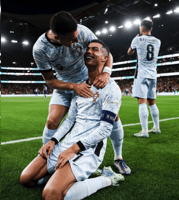 克罗地亚队击败苏格兰队取得欧洲杯胜利 克罗地亚队击败苏格兰队取得欧洲杯胜利