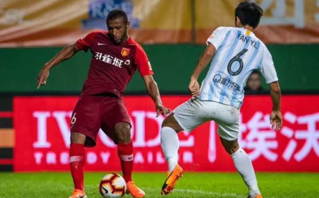 九游官网-大连一方主场全取三分,突破困境的好象征