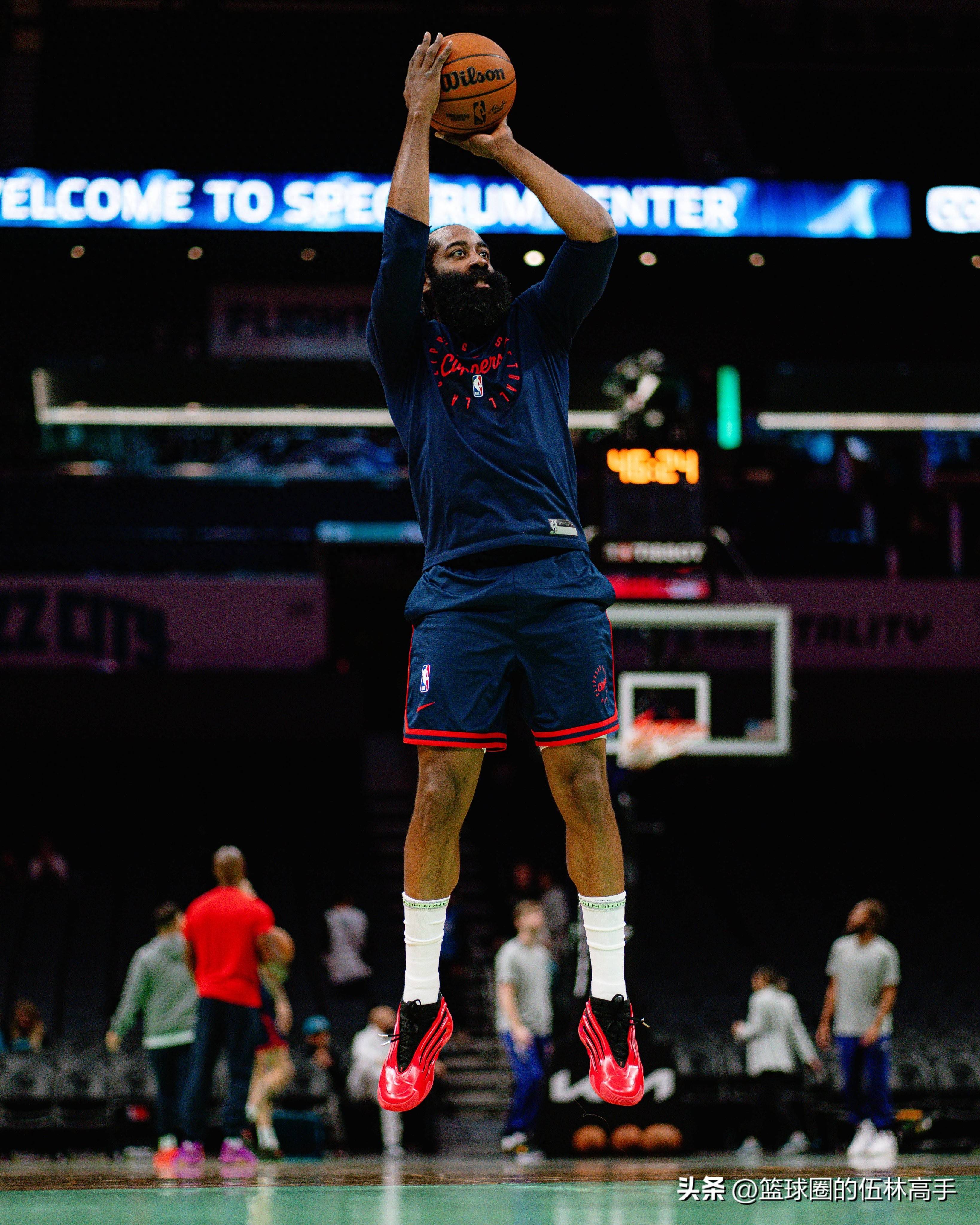 篮球比赛中球员们的投篮技术进步明显的简单介绍