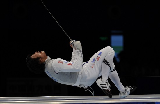 九游体育官方入口-印度击剑选手逆袭成功，夺得金牌