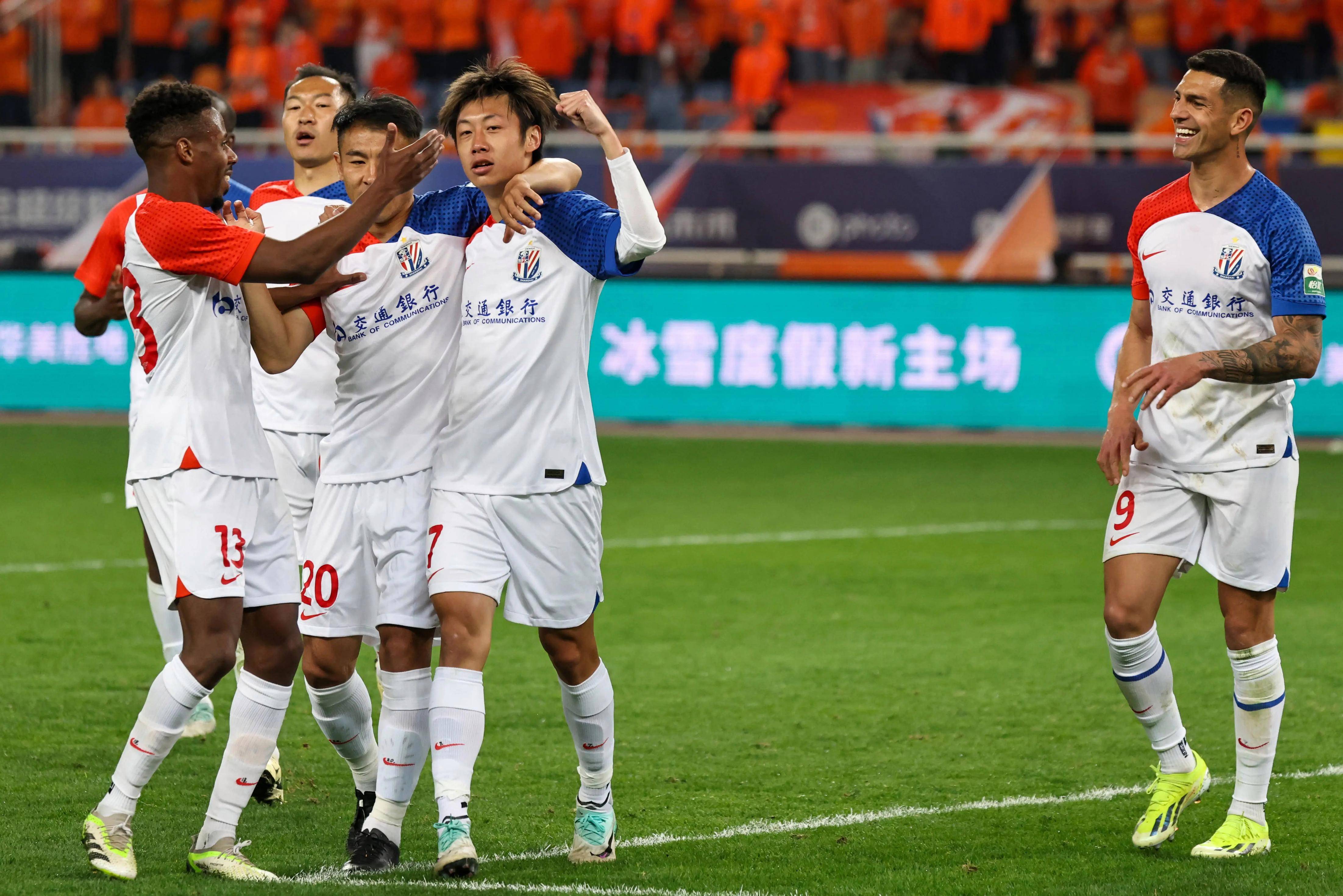 上海申花客场惨败，球队陷入低迷