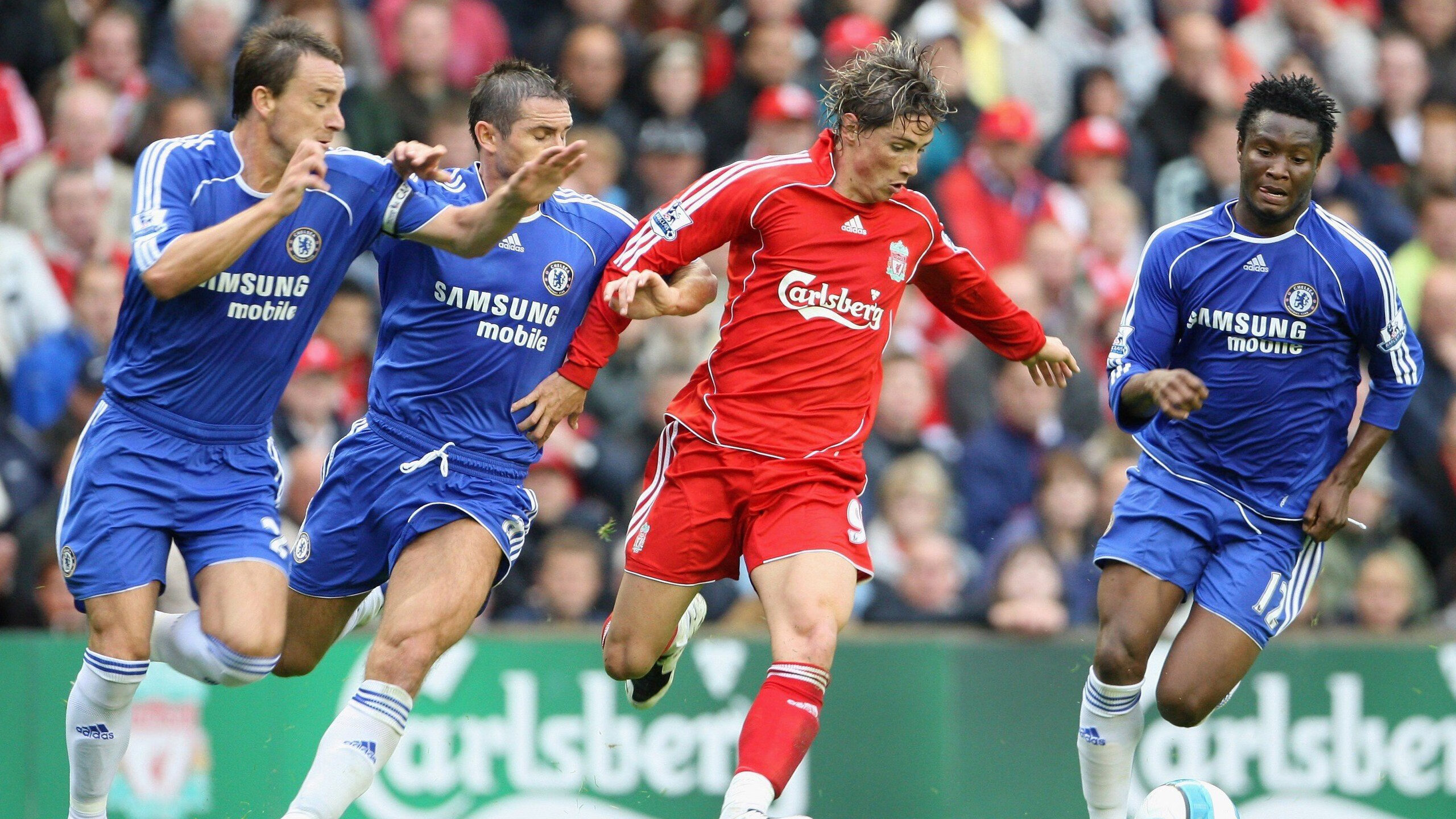 布克赛后评分惊现满分！湖人用窒息式防守压制吉林队