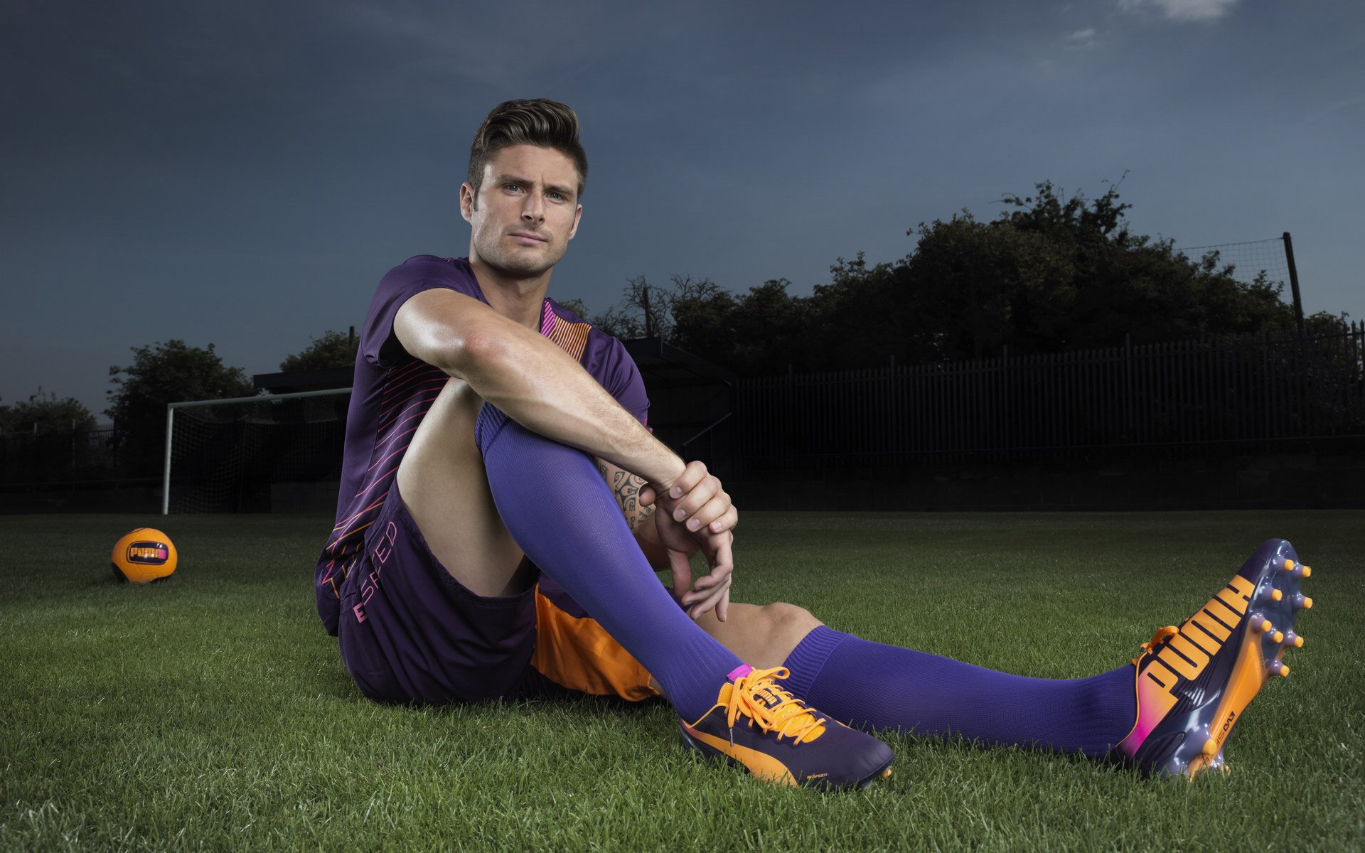 前方特写,在0.3%的胜率悬崖边,许昕用火热状态为中国队打光最后一颗子弹